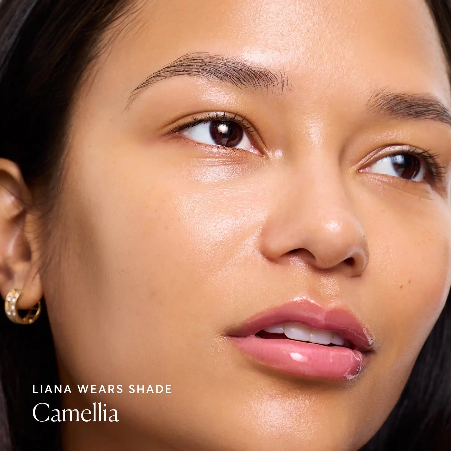 phyto-glow-lip-balm-camellia-s7 NATR-60075-Alt-Images-Phyto-Glow-Lip-Balm-Camellia-04.webp